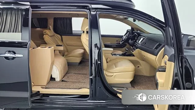 Kia The New Carnival 2020 Черный из Кореи, фото 2