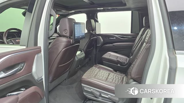 Cadillac Escalade 5th Generation 2021 Белый из Кореи, фото 2