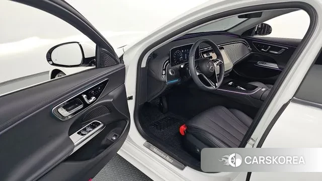 Mercedes-Benz E-Class W214 2025 Белый из Кореи, фото 2