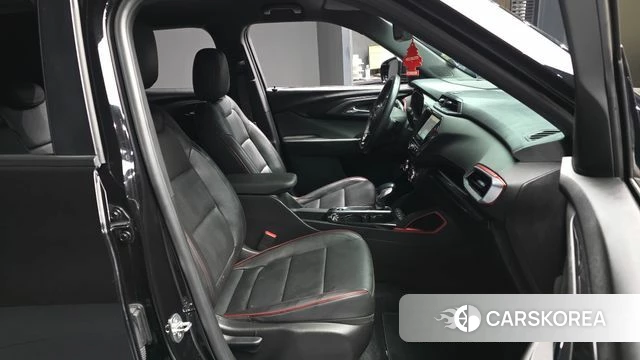 Chevrolet (GM Daewoo) Trailblazer 2021 Черный из Кореи, фото 2