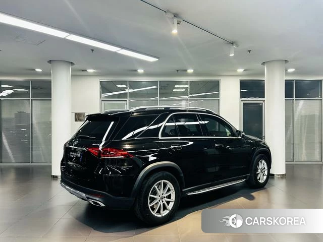 Mercedes-Benz GLE (import) 2022 Черный из Китая, фото 2