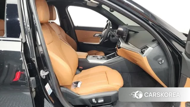 BMW 3 Series (G20) 2022 Черный из Кореи, фото 2