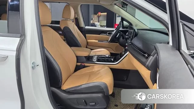 Kia Carnival 4th generation 2023 Белый из Кореи, фото 2