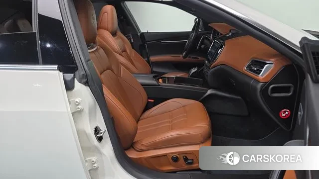 Maserati Ghibli 2020 Белый из Кореи, фото 2