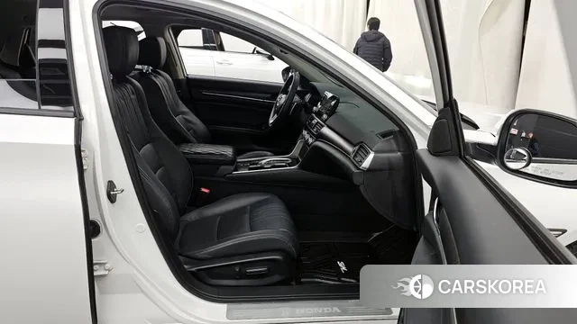 Honda Accord 10th Generation 2018 Белый из Кореи, фото 2