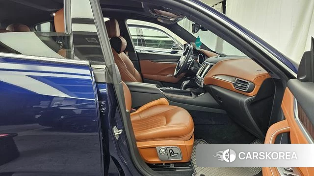 Maserati Levante 2019 Синий из Кореи, фото 2