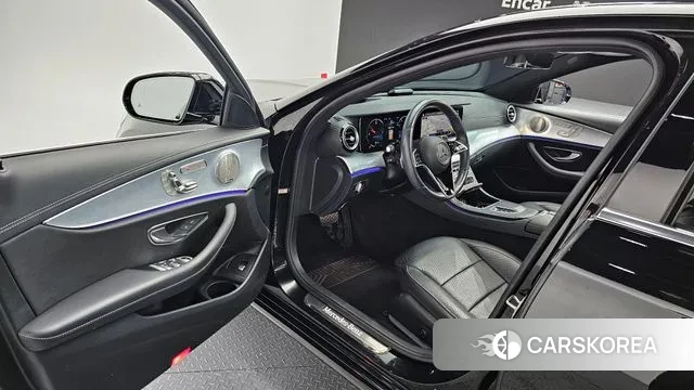 Mercedes-Benz E-Class W213 2021 Черный из Кореи, фото 2