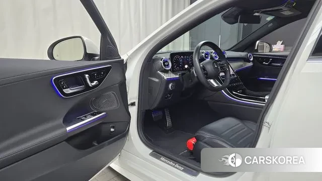 Mercedes-Benz C-Class W206 2025 Белый из Кореи, фото 2