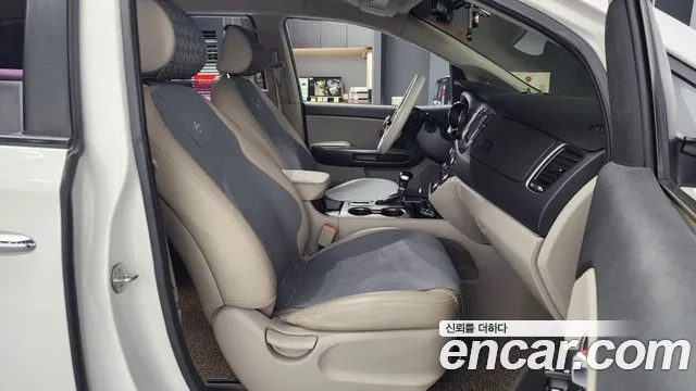 Kia The New Carnival 2018 Белый из Кореи, фото 2