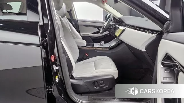 Land Rover Range Rover Evoque 2nd Generation 2024 Черный из Кореи, фото 2