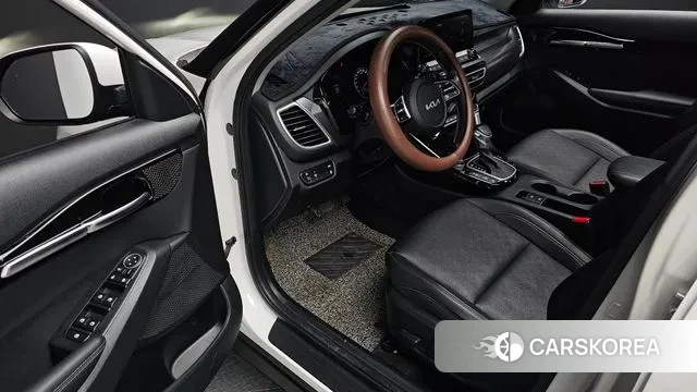 Kia Seltos 2022 Белый из Кореи, фото 2