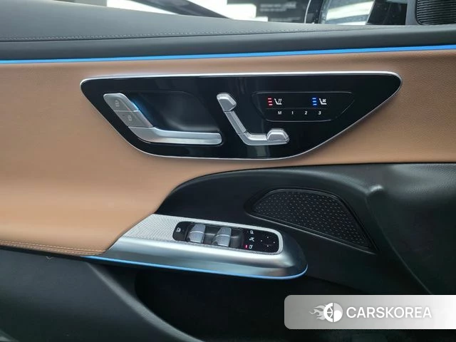 Mercedes-Benz E-Class W214 2025 Синий нефрит из Кореи, фото 2