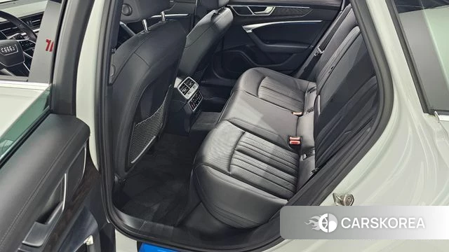 Audi A6 (C8) 2021 Белый из Кореи, фото 2