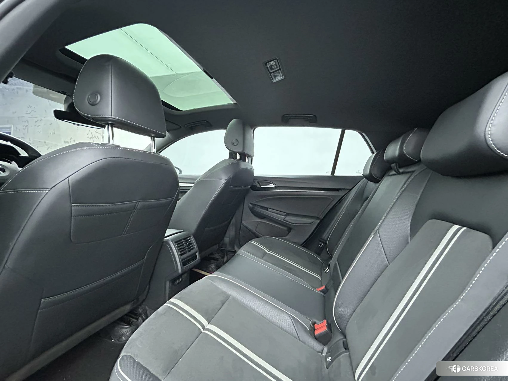 Volkswagen Golf 2020 Белый из Китая, фото 2