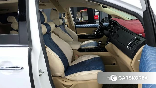 Kia All New Carnival 2018 Белый из Кореи, фото 2