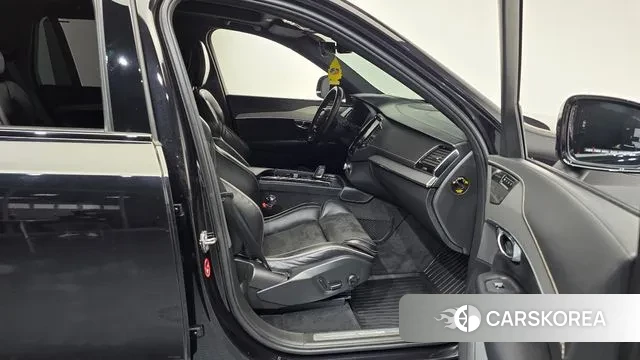 Volvo XC90 second Generation 2021 Черный из Кореи, фото 2