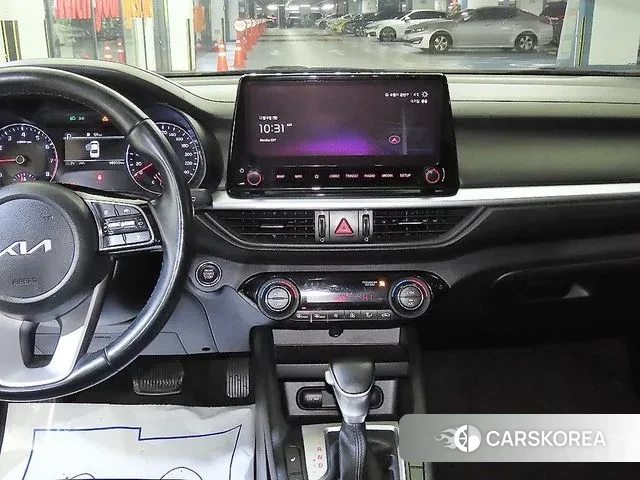 Kia The New K3 2nd generation 2021 Белый из Кореи, фото 2