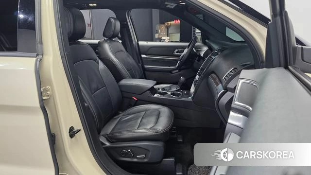 Ford Explorer 2018 Жемчужный цвет из Кореи, фото 2