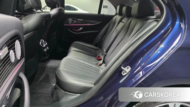 Mercedes-Benz E-Class W213 2019 Синий из Кореи, фото 2