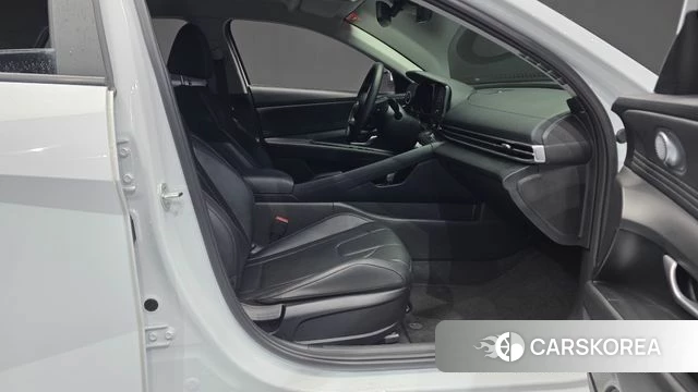 Hyundai Avante (CN7) 2022 Белый из Кореи, фото 2