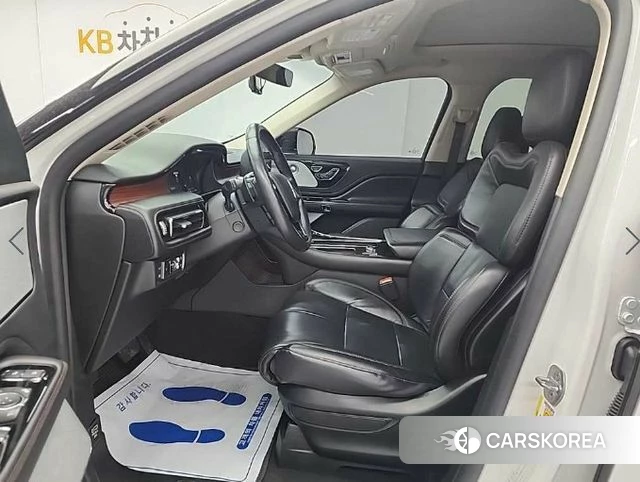 Lincoln Aviator 2nd generation 2021 Белый из Кореи, фото 2