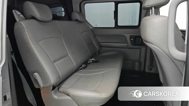 Hyundai The New Grand Starex 2018 Серебристо-серый из Кореи, фото 2