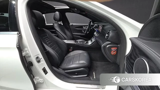 Mercedes-Benz E-Class W213 2021 Белый из Кореи, фото 2