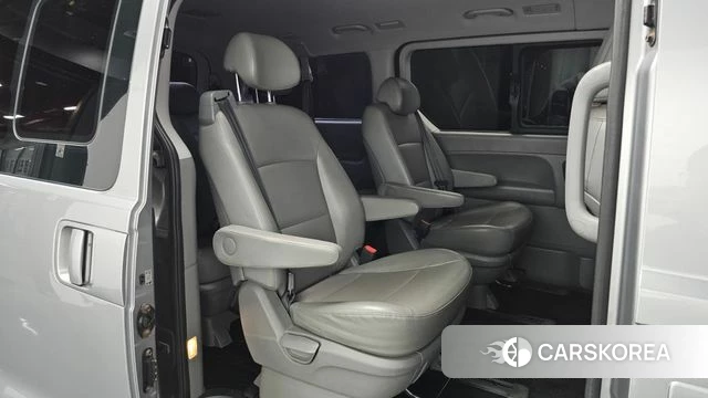 Hyundai The New Grand Starex 2019 Серебряный из Кореи, фото 2