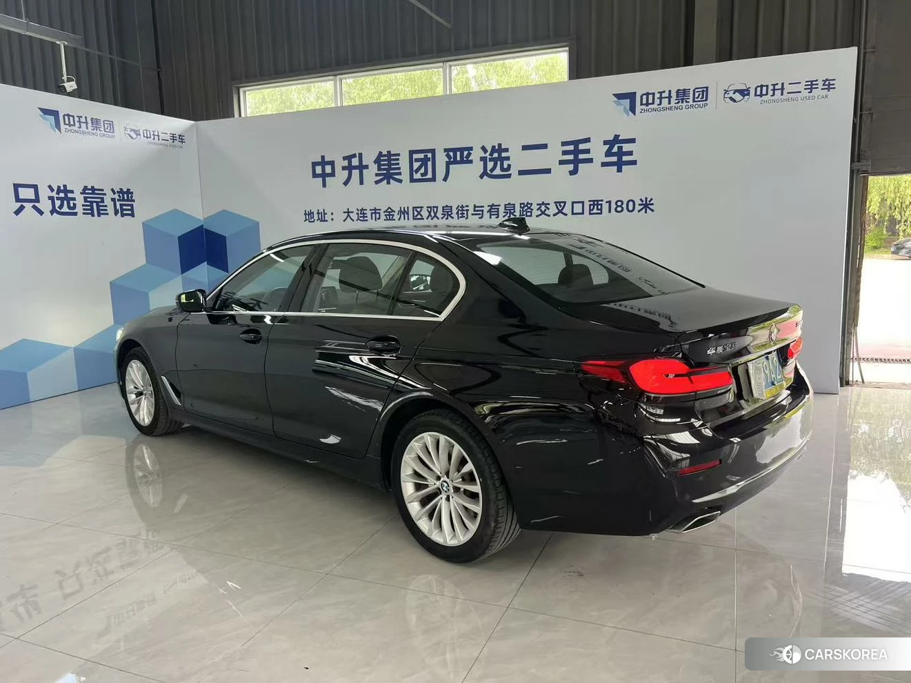 BMW 5 series 2021 Черный из Китая, фото 2