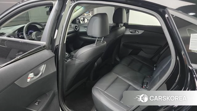 Kia The New K3 2nd generation 2022 Черный из Кореи, фото 2