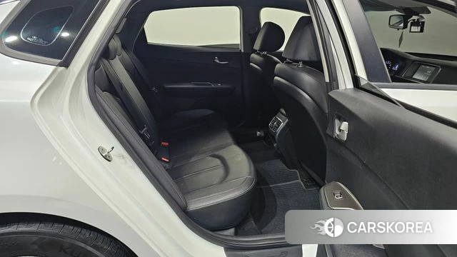 Kia The New K5 2nd generation 2018 Белый из Кореи, фото 2