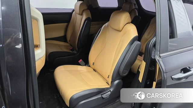 Kia Carnival 4th generation 2023 Серый из Кореи, фото 2