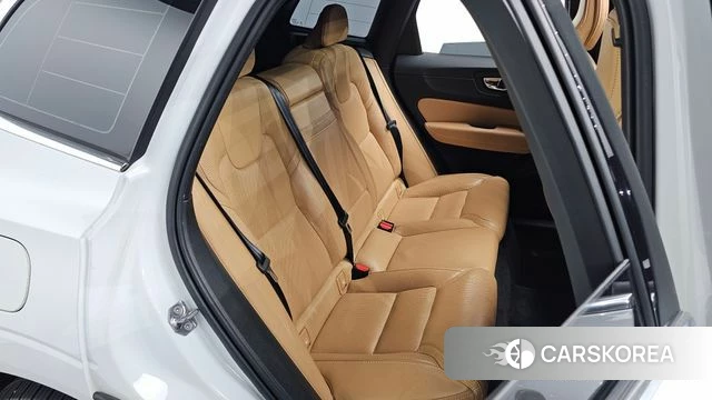 Volvo XC60 second Generation 2019 Белый из Кореи, фото 2