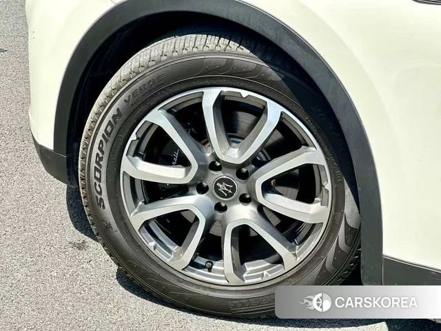 Maserati Levante 2020 Белый из Китая, фото 2