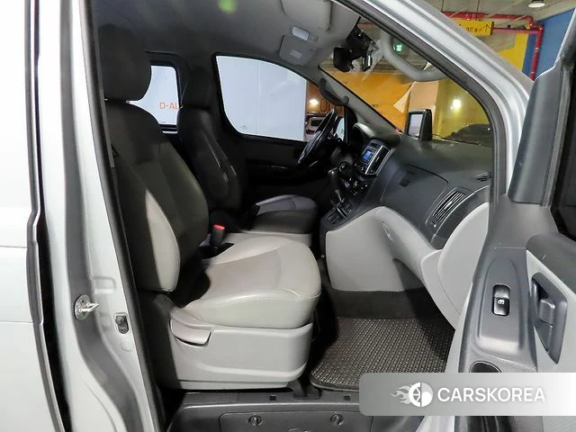 Hyundai The New Grand Starex 2018 Серебряный из Кореи, фото 2