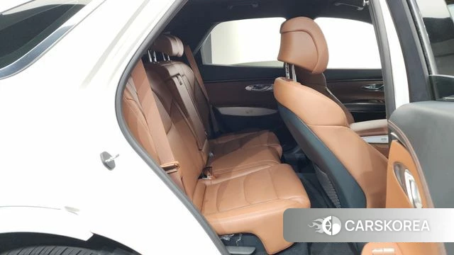 Genesis GV70 2022 Белый из Кореи, фото 2