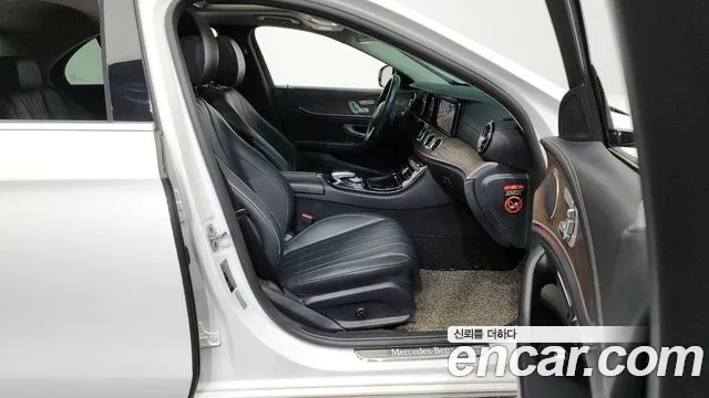 Mercedes-Benz E-Class W213 2019 Белый из Кореи, фото 2