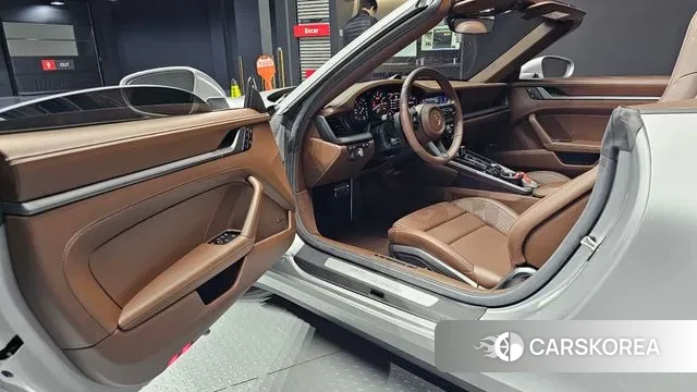 Porsche 911(992) 2024 Серебряный из Кореи, фото 2