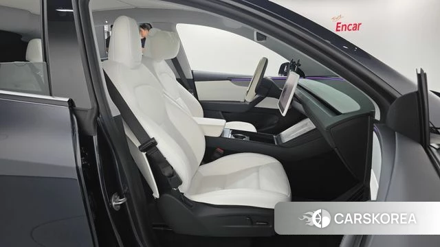 Tesla Model Y 2025 Серый из Кореи, фото 2