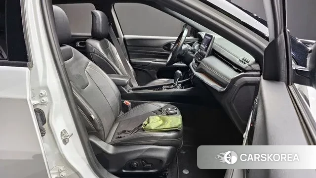 Jeep Compass 2nd Generation 2022 Белый из Кореи, фото 2