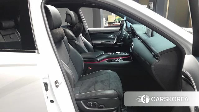 Genesis GV70 2022 Белый из Кореи, фото 2