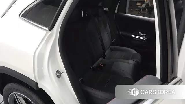 Mercedes-Benz GLA - Class H247 2020 Белый из Кореи, фото 2