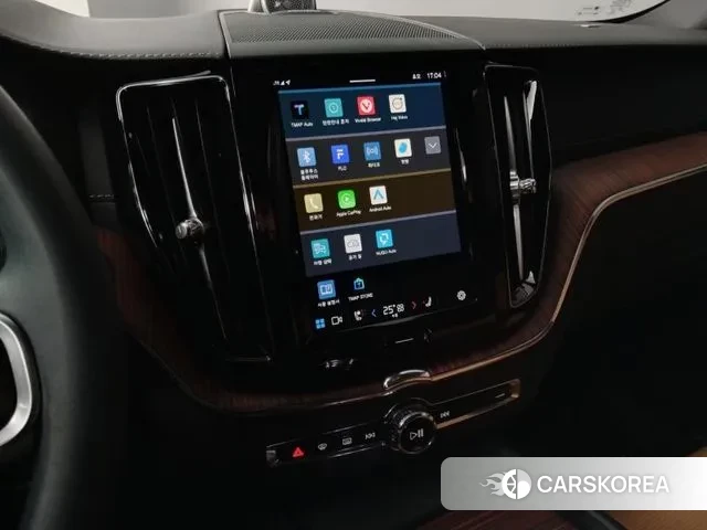 Volvo XC60 second Generation 2023 Белый из Кореи, фото 2