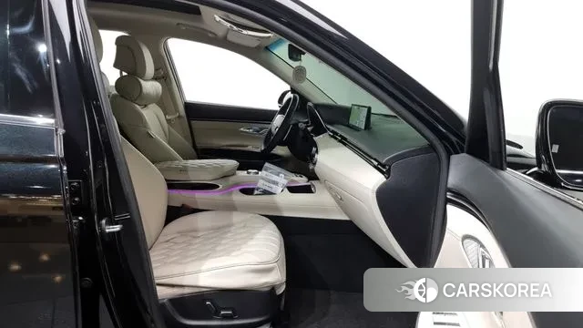 Genesis GV70 2023 Черный из Кореи, фото 2