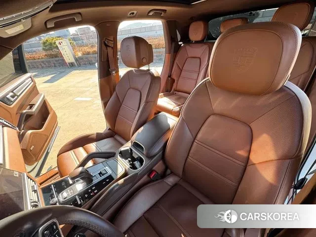 Porsche Cayenne (PO536) 2023 Белый из Кореи, фото 2