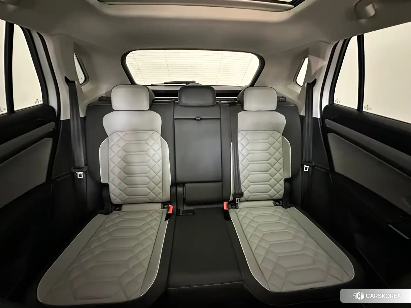 Volkswagen Tayron 2023 Белый из Китая, фото 3