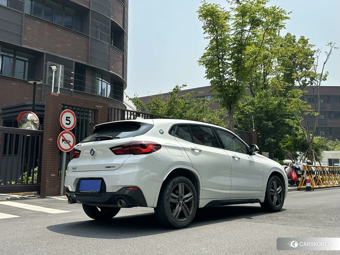 BMW X2 2021 Белый из Китая, фото 2