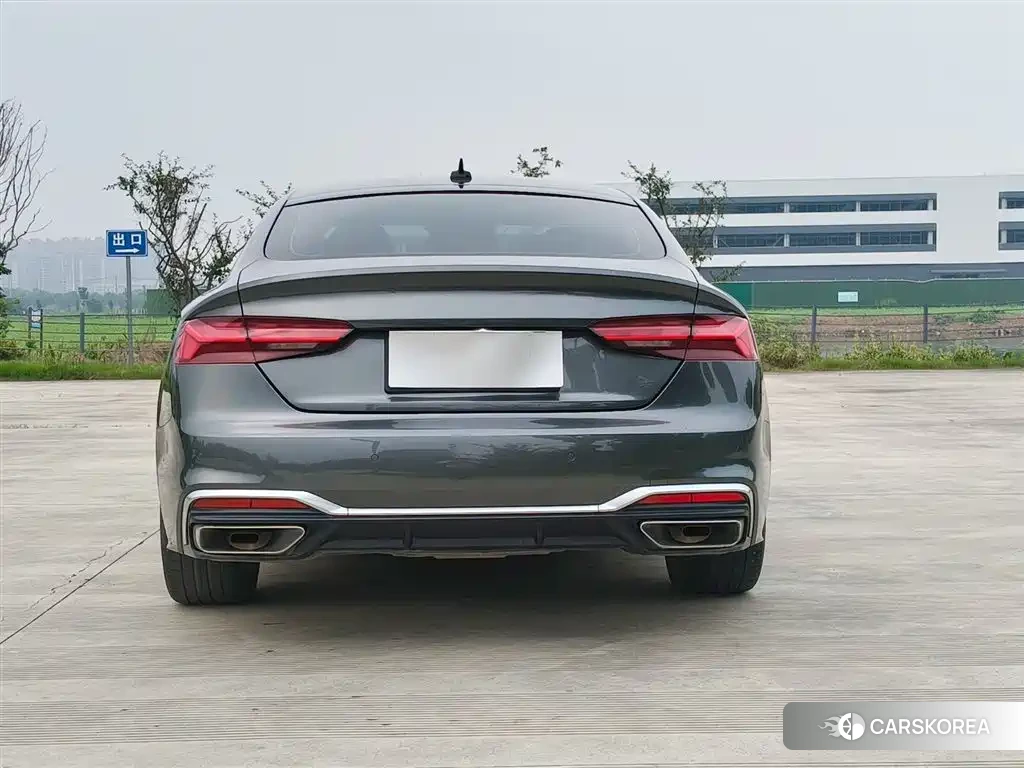 Audi A5 (imported) 2021 Silver/gray из Китая, фото 2