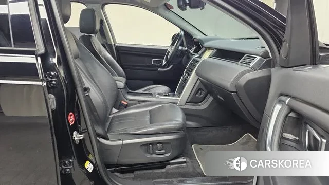 Land Rover Discovery Sports 2018 Черный из Кореи, фото 2