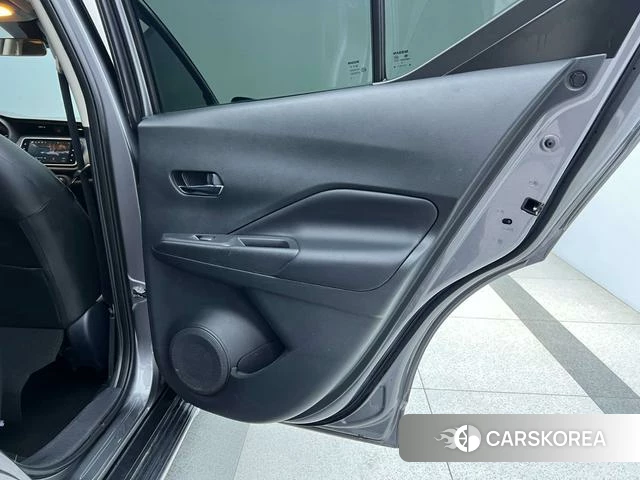 Nissan Jinke 2023 Темно-серый из Китая, фото 2